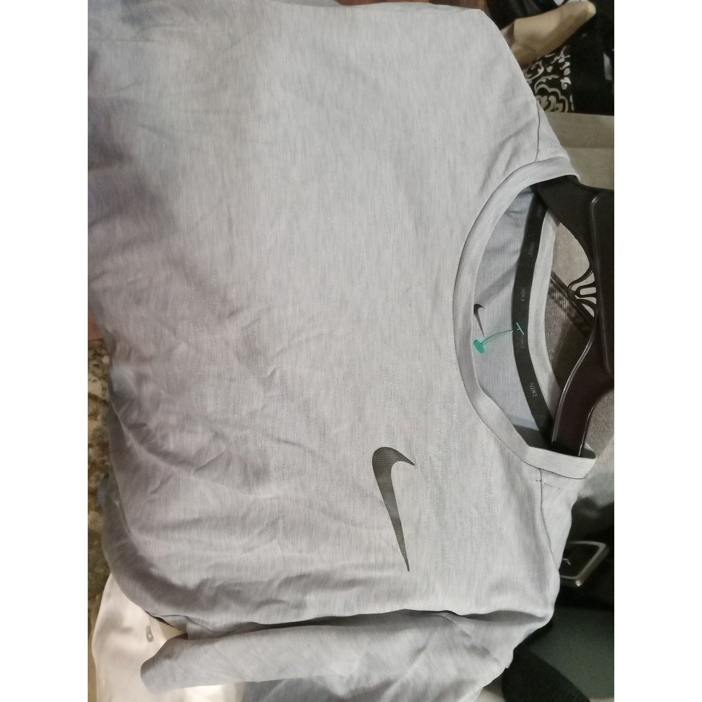 Nike Dri-FIT Mens Training Shirt Gray Heather Short Sleeve Tee 832835-043 Size M - Picture 4 of 7